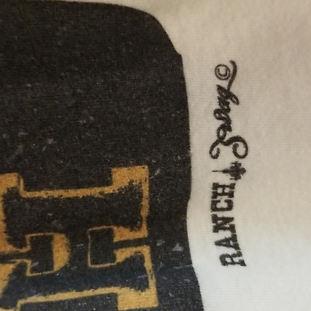 Yellowstone | Dutton Ranch Ear Tag T Shirt - Picture 4 of 11